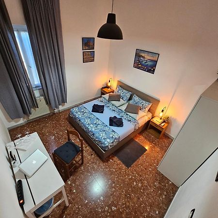 Eva Capital Guest House Vitinia Luaran gambar