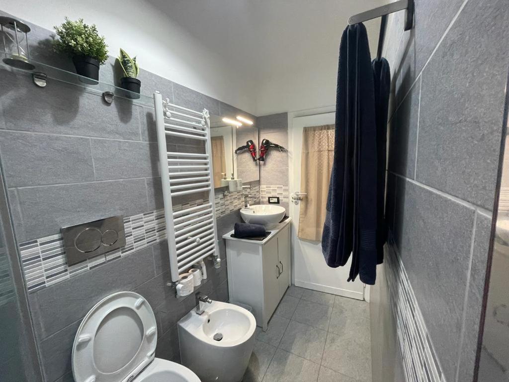 Eva Capital Guest House Vitinia Luaran gambar
