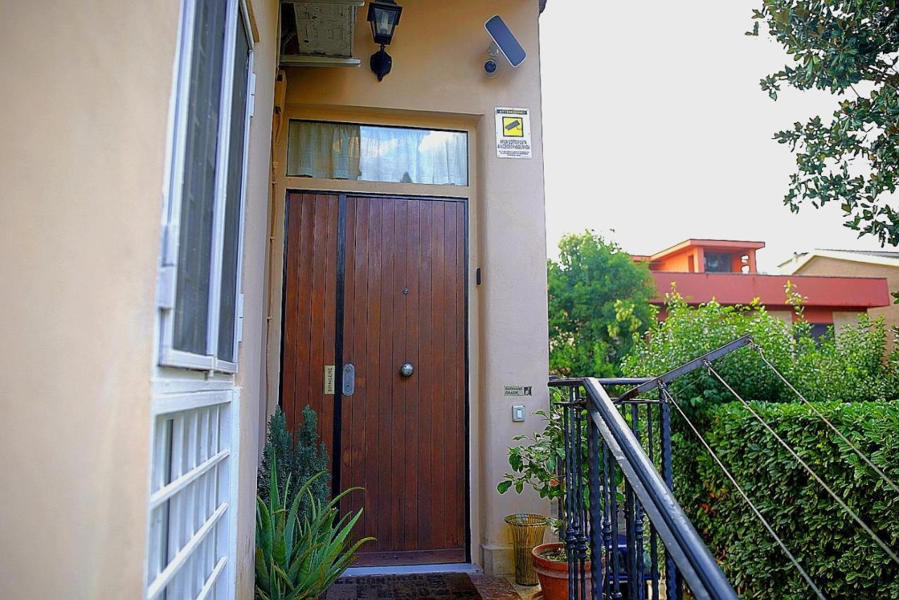 Eva Capital Guest House Vitinia Luaran gambar