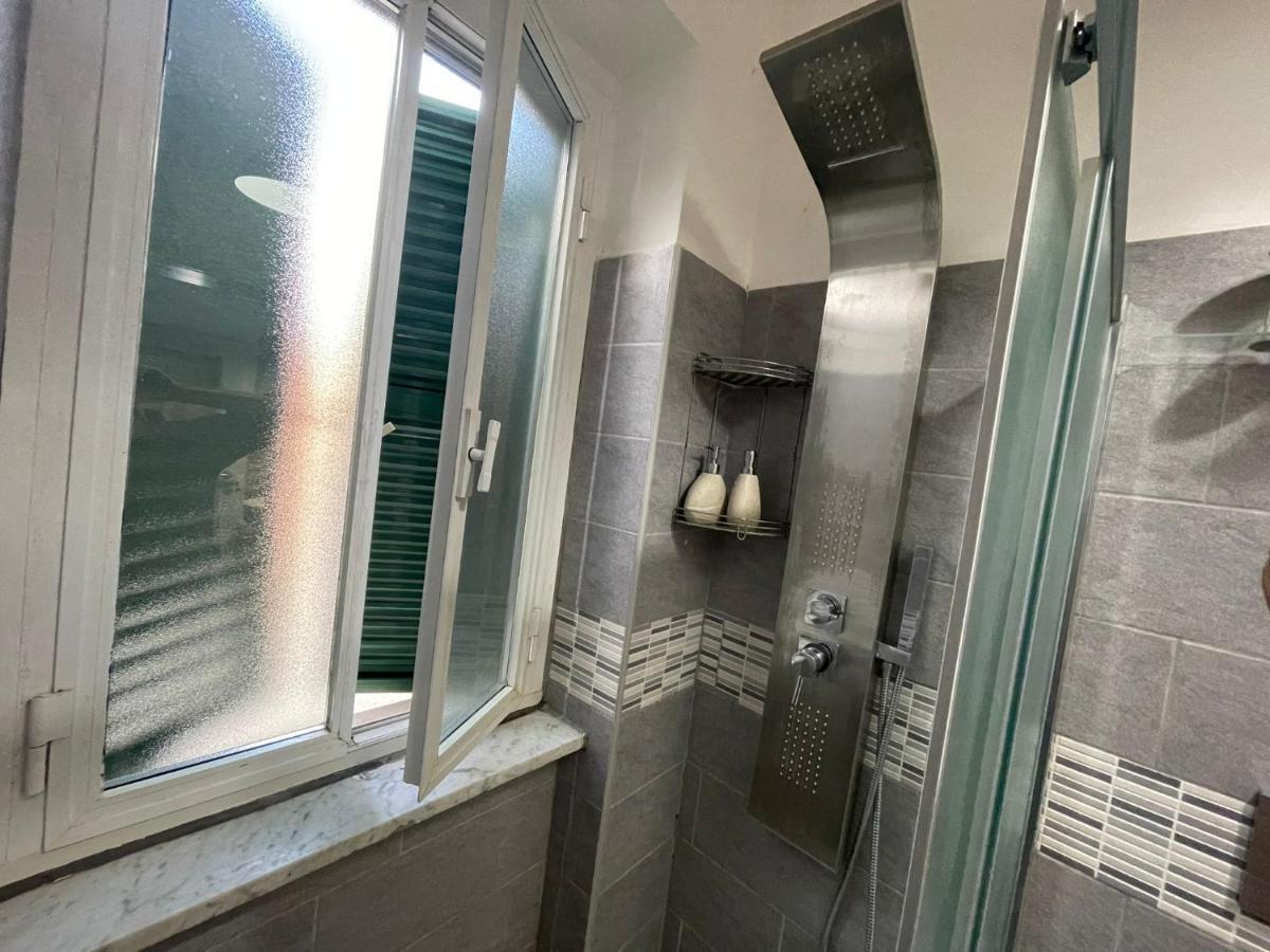 Eva Capital Guest House Vitinia Luaran gambar