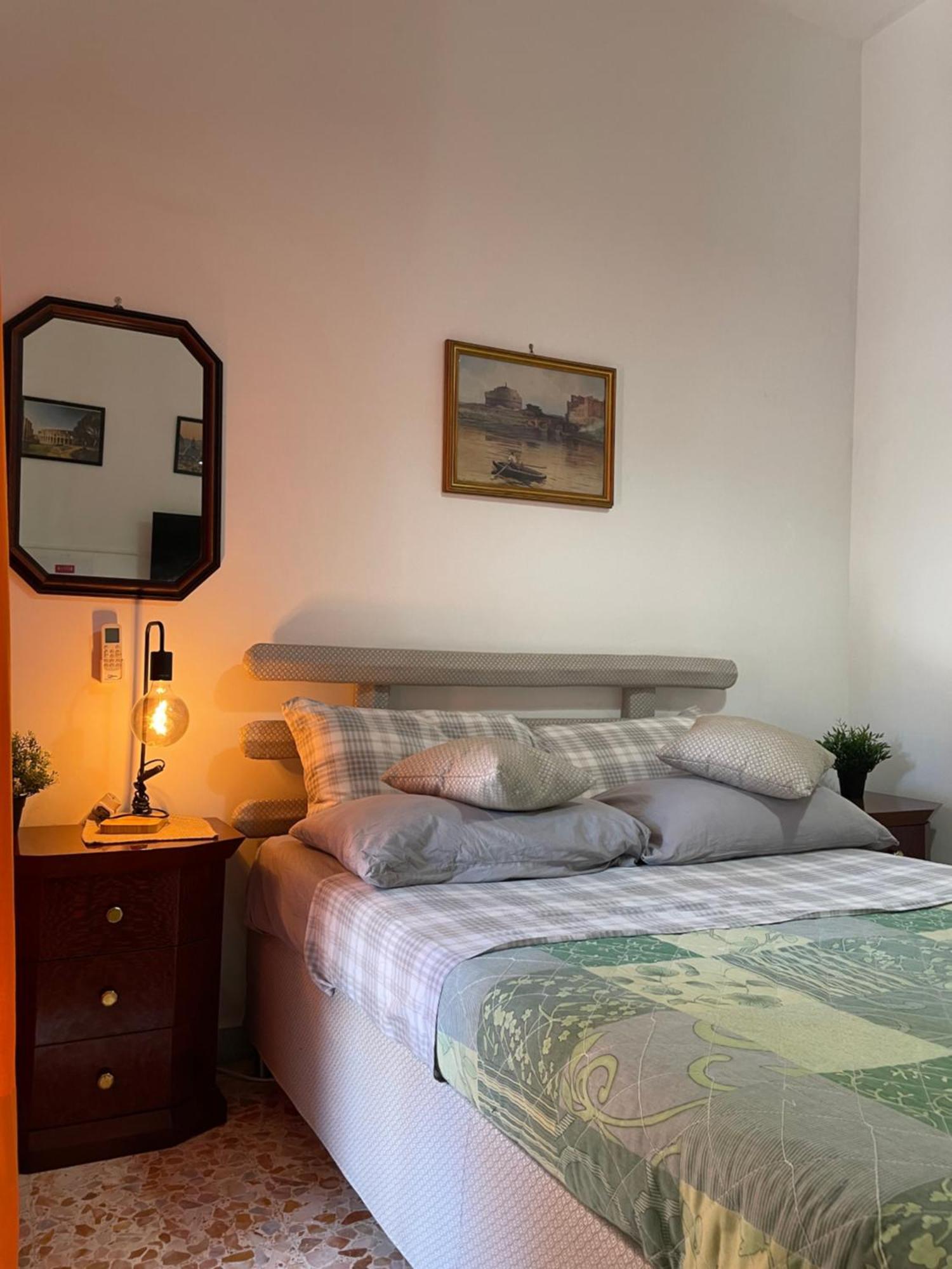 Eva Capital Guest House Vitinia Luaran gambar